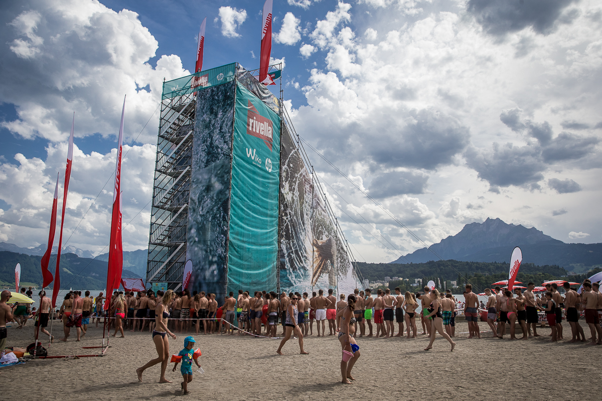 Rivella Summerslide Luzern: Teilnehmer auf der Rutschbahn