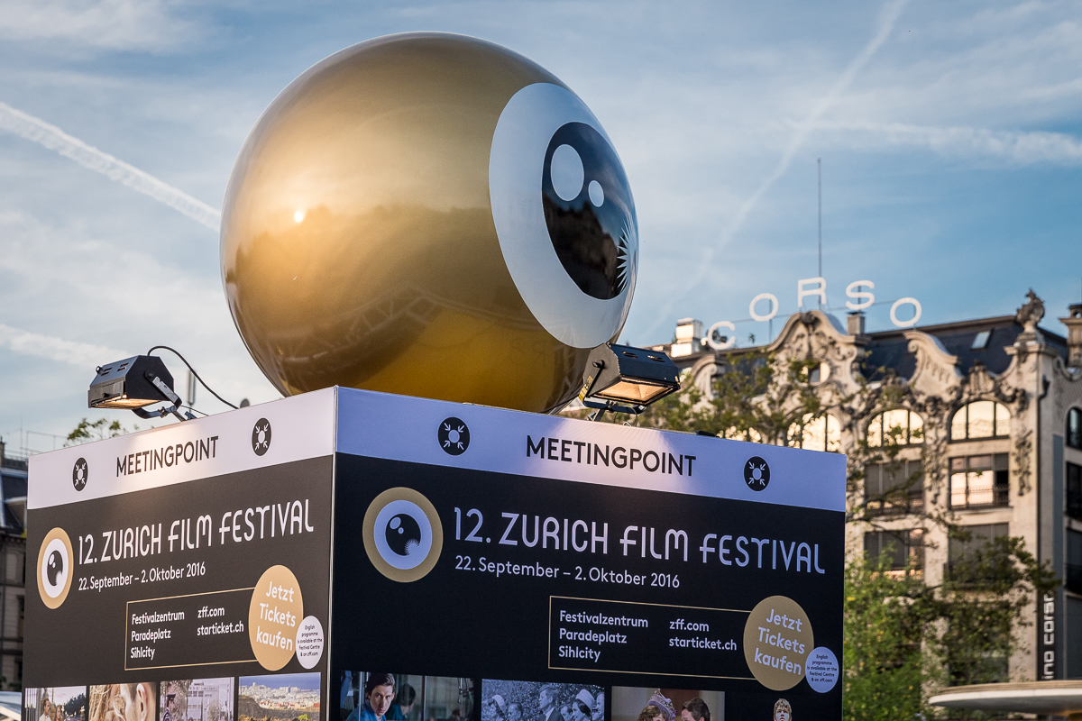 Zurich Film Festival: Fotografen und Gäste am Green Carpet
